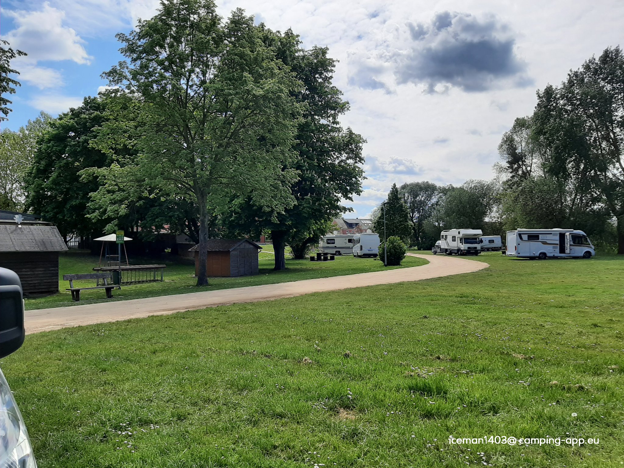 Caravan-Stellplatz — Foto 2