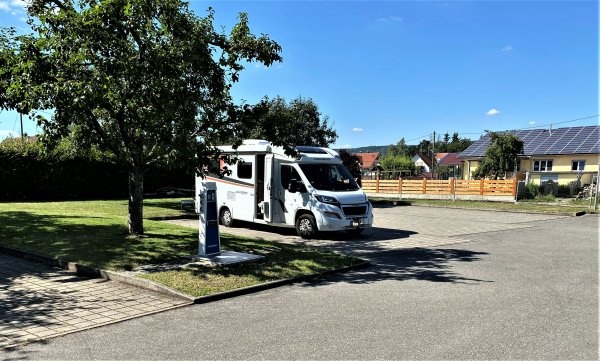 Stellplatz Häussler Heiligkreuztal — Camperplads in Heiligkreuztal