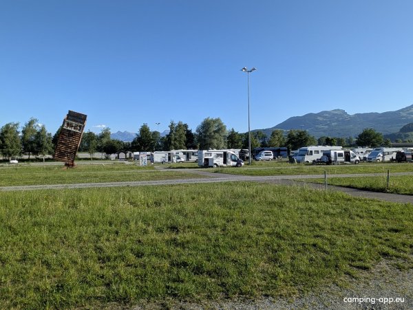 Allmend Rheintal Wohnmobil Stellplatz — Foto 3