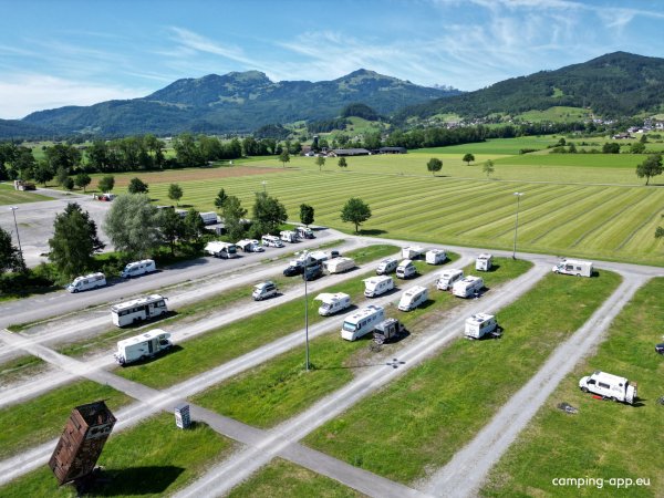Allmend Rheintal Wohnmobil Stellplatz — Foto 6