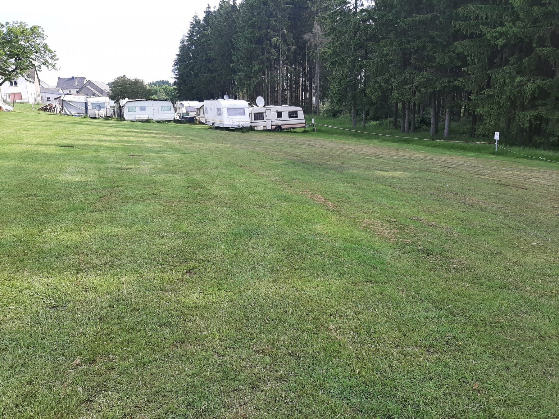 Campingplatz Meuspath am Nürburgring — Camping in Meuspath