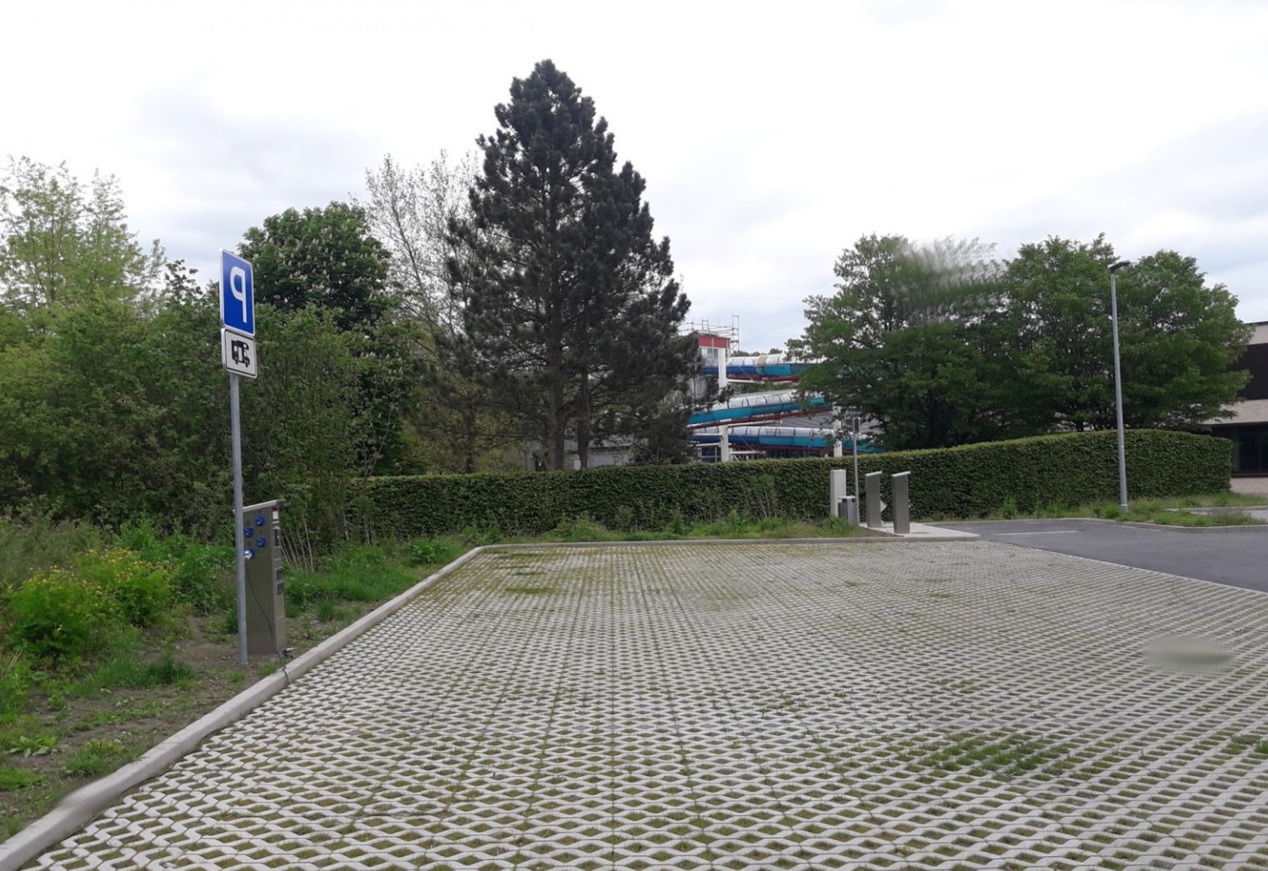 Stellplatz Am Hallenbad — Bobilplass in Herzebrock-Clarholr