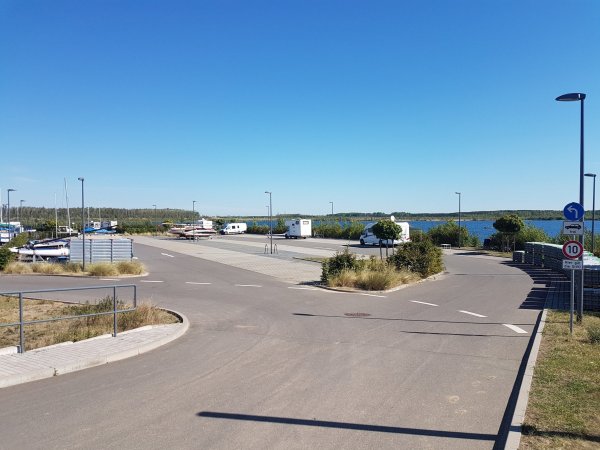 Wohnmobilstellplatz am Zwenkauer See — Photo 4