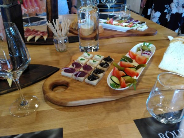 Weingut Rouna — Photo 2