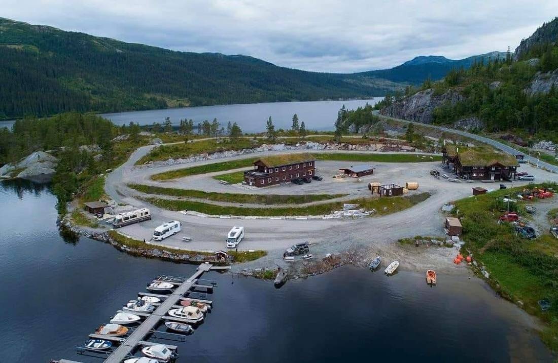 Tunhovdfjorden Camping — Sp. parking dla kamperów in Rødberg