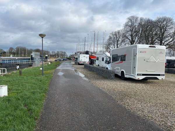 Camperplaats De Punt — Photo 3