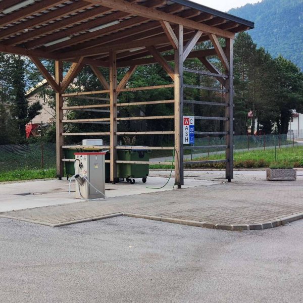 Camper Stop Tolmin — Photo 2