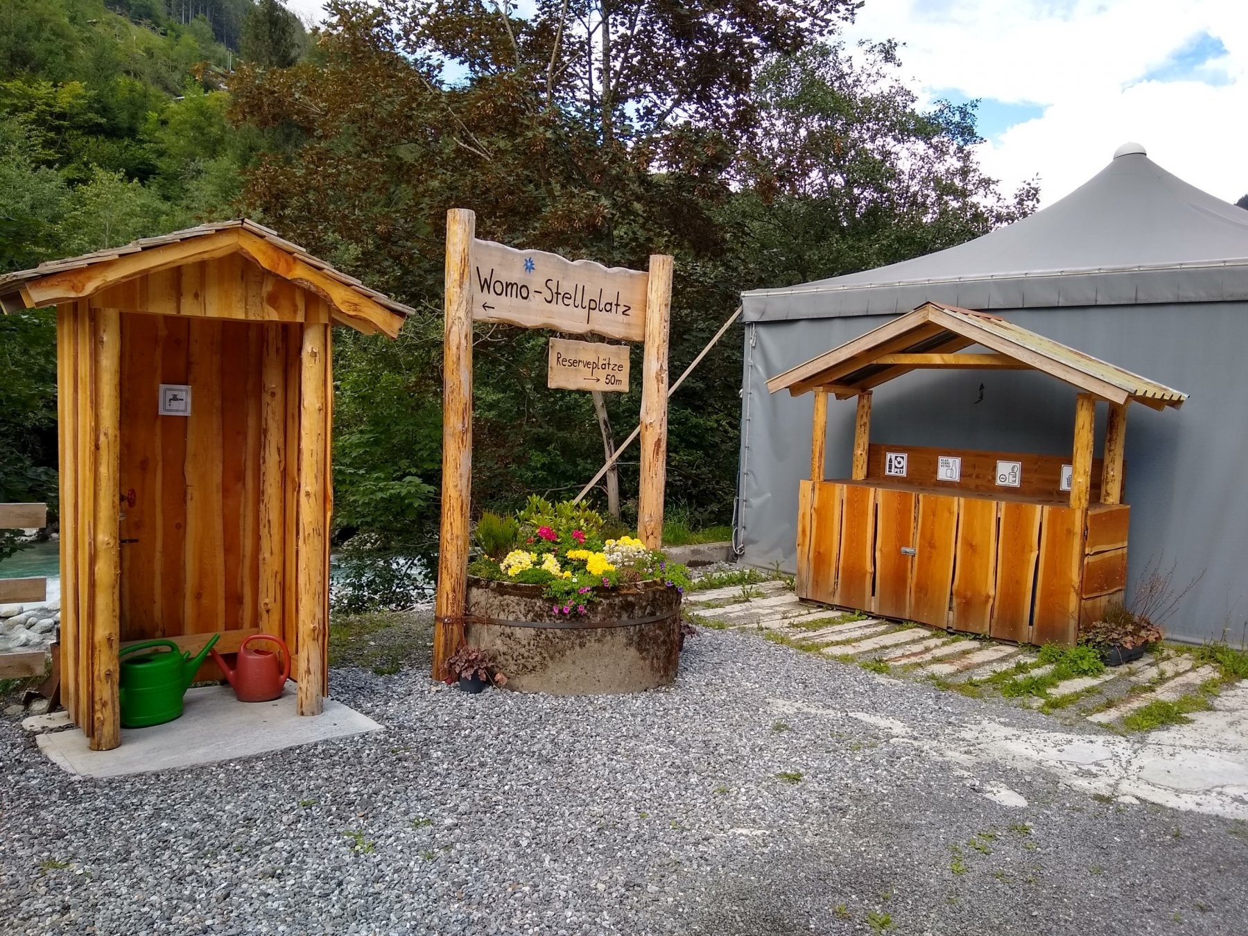 Stellplatz an der Reuss — Campervan Site in Gurtnellen