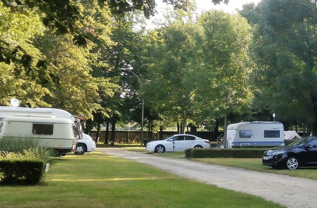 Camping Bellegarde — Campingplats in Bellegarde