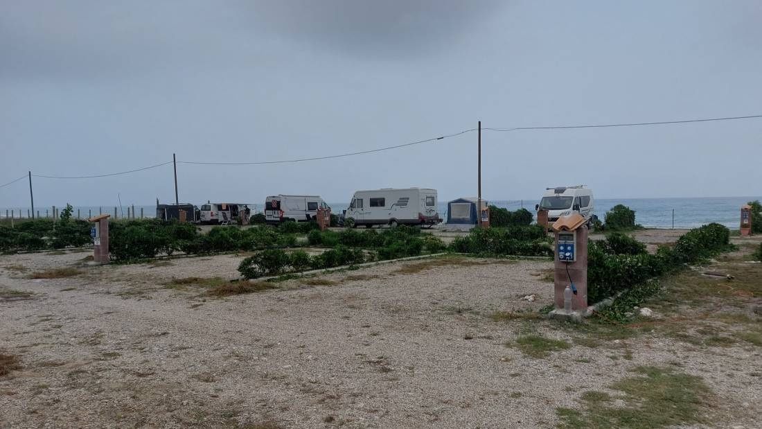 Area Sosta i bronzi — Aire camping car in Camini