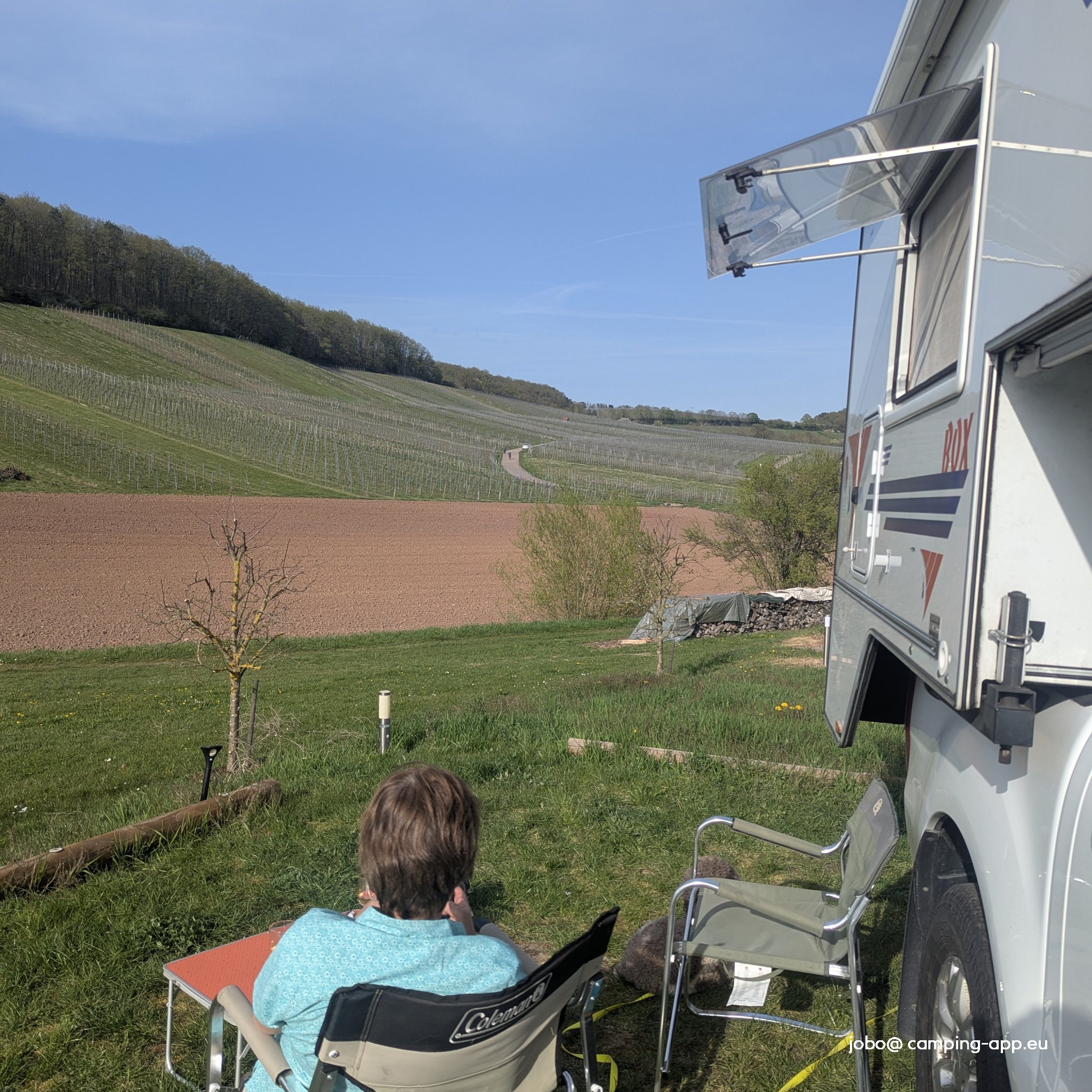 Wohnmobil und Wohnwagenstellplatz Heuhölzle — Foto 2