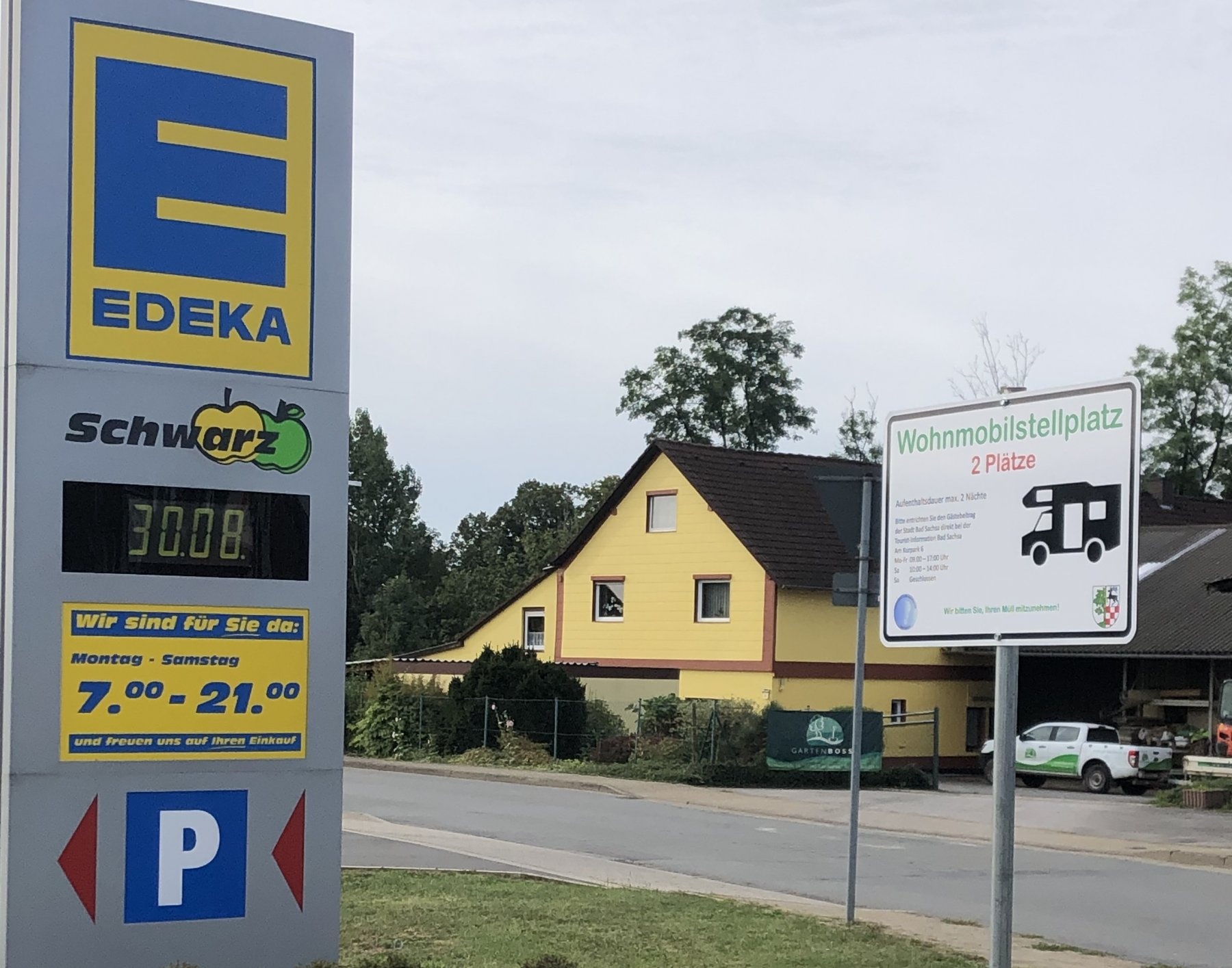 Camping Car Park Bad Sachsa-Edeka — Karavan Sitesi in Bad Sachsa