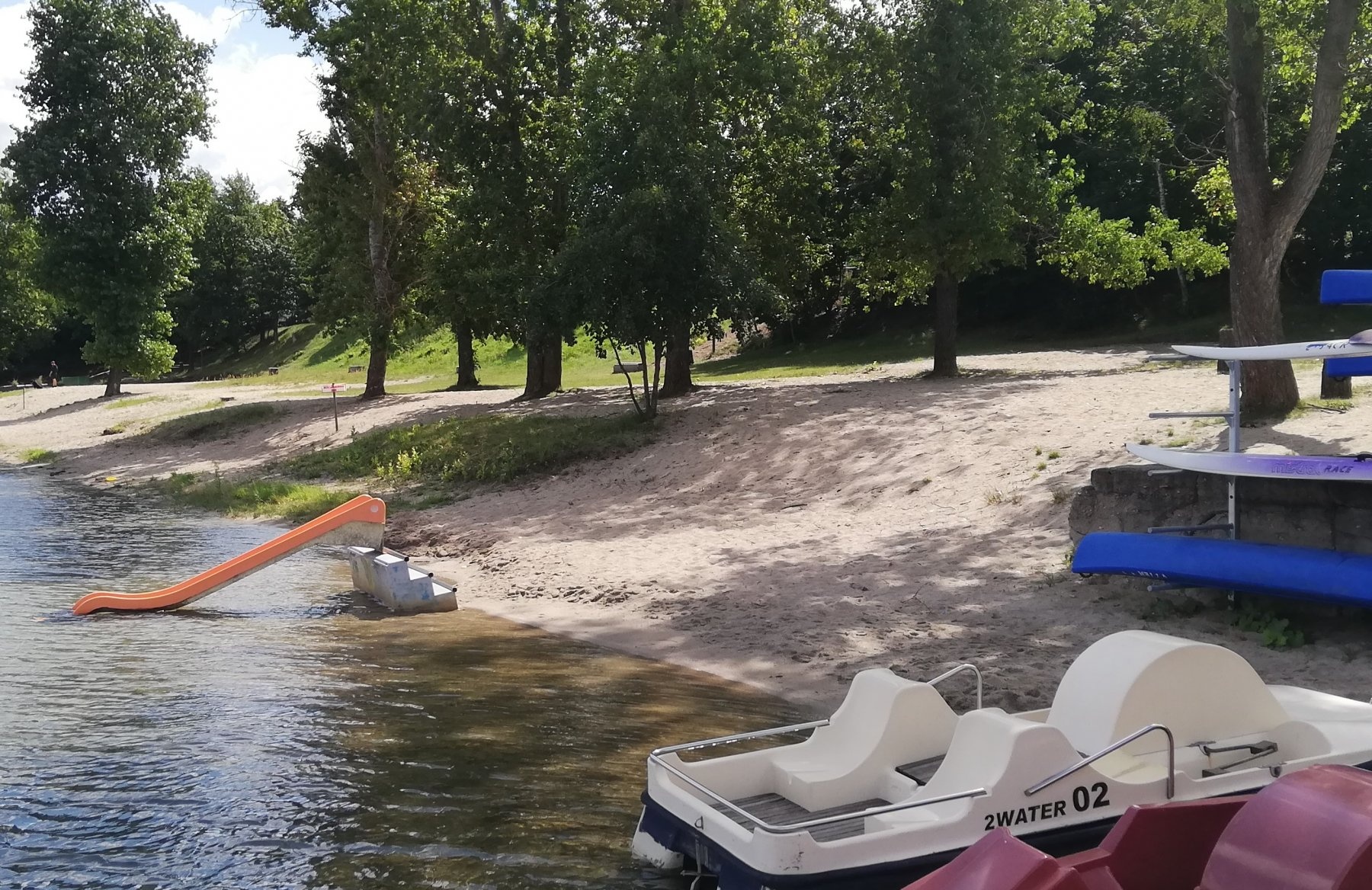 Camping Sandersdorf/Brehna — Kamp yeri in Sandersdorf-Brehna