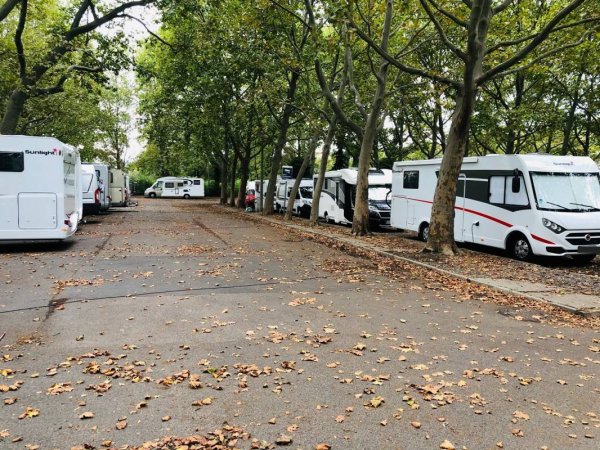 Stellplatz Wiesentorstraße Dresden — Foto 5