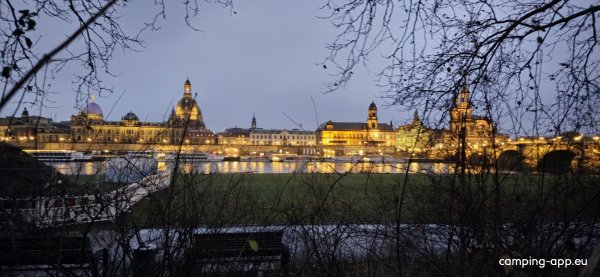 Stellplatz Wiesentorstraße Dresden — Foto 3