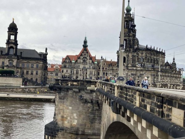 Stellplatz Wiesentorstraße Dresden — Foto 4