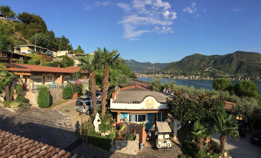 Villaggio Turistico Internazionale Eden — Camping in San Felice del Benaco