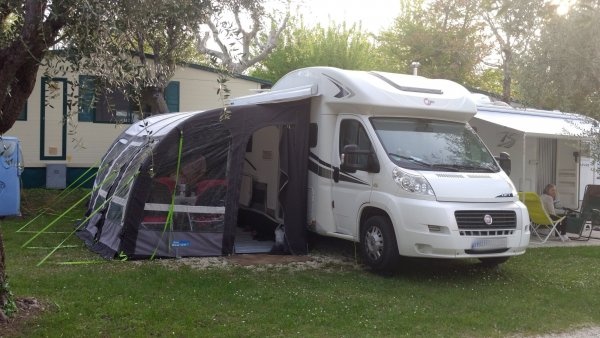 Sereno Camping Holiday — 露营地 in Moniga del Garda