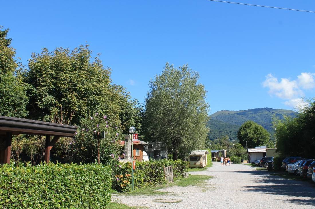 Camping Montorfano — Camping in Montorfano
