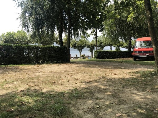 Camping Lido di Monvalle — Kamp yeri in Monvalle