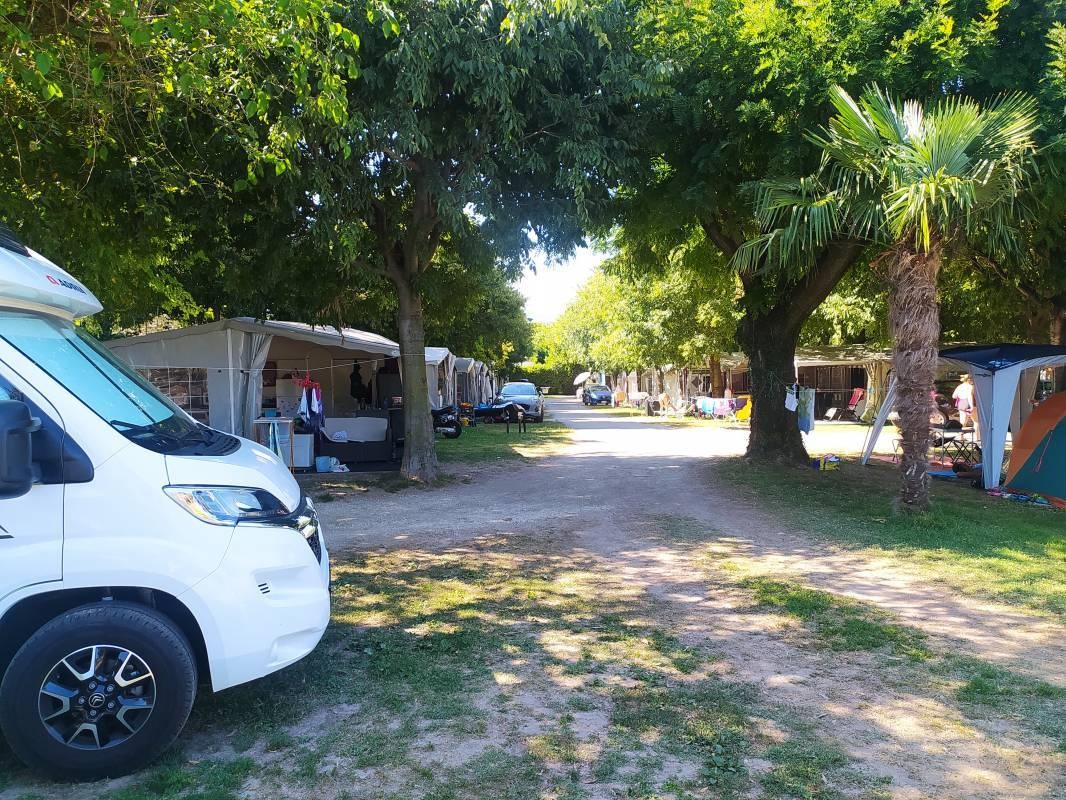 Campeggio Il Faro — Camping in Manerba del Garda