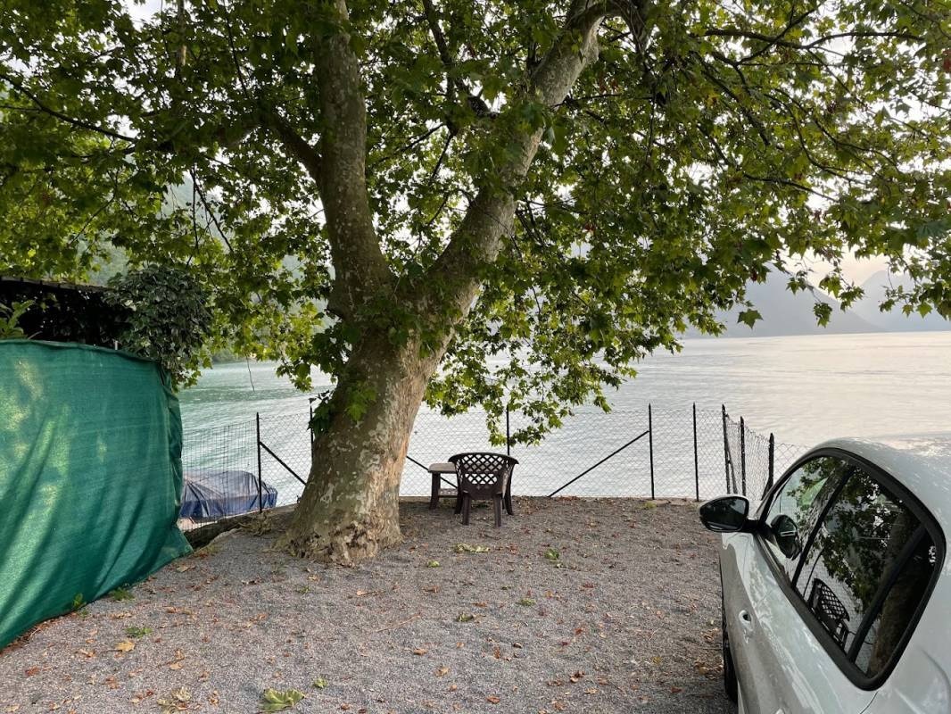 Camping Grotte di Rescia — Kemping in Claino con Osteno