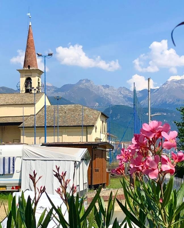 Campeggio Laguna Beach — 露营地 in Calozzo