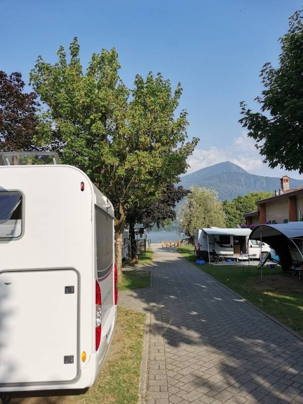 Camping La Breva — Kamp yeri in Dongo