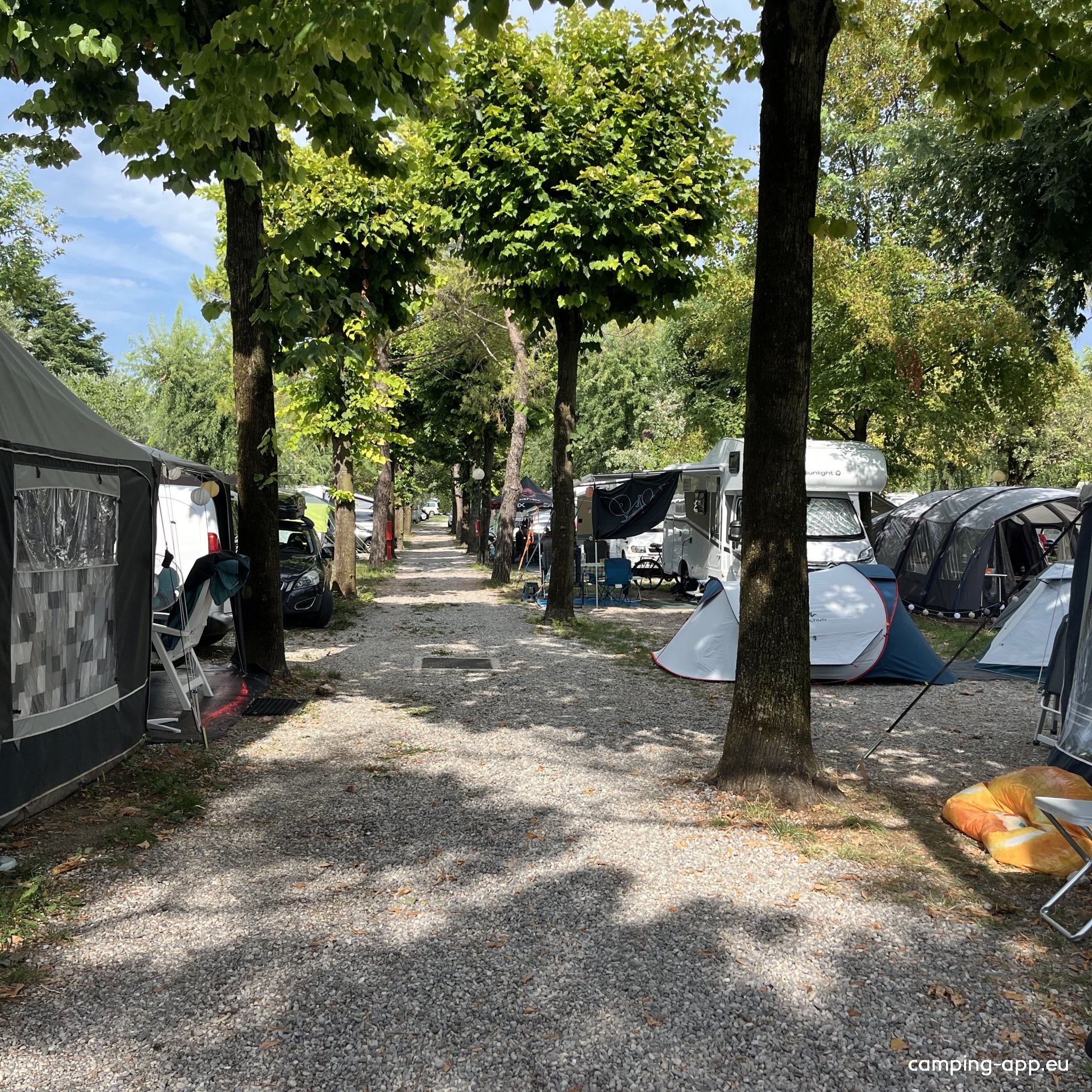 Camping La Rocca — Campingplatz in Manerba del Garda