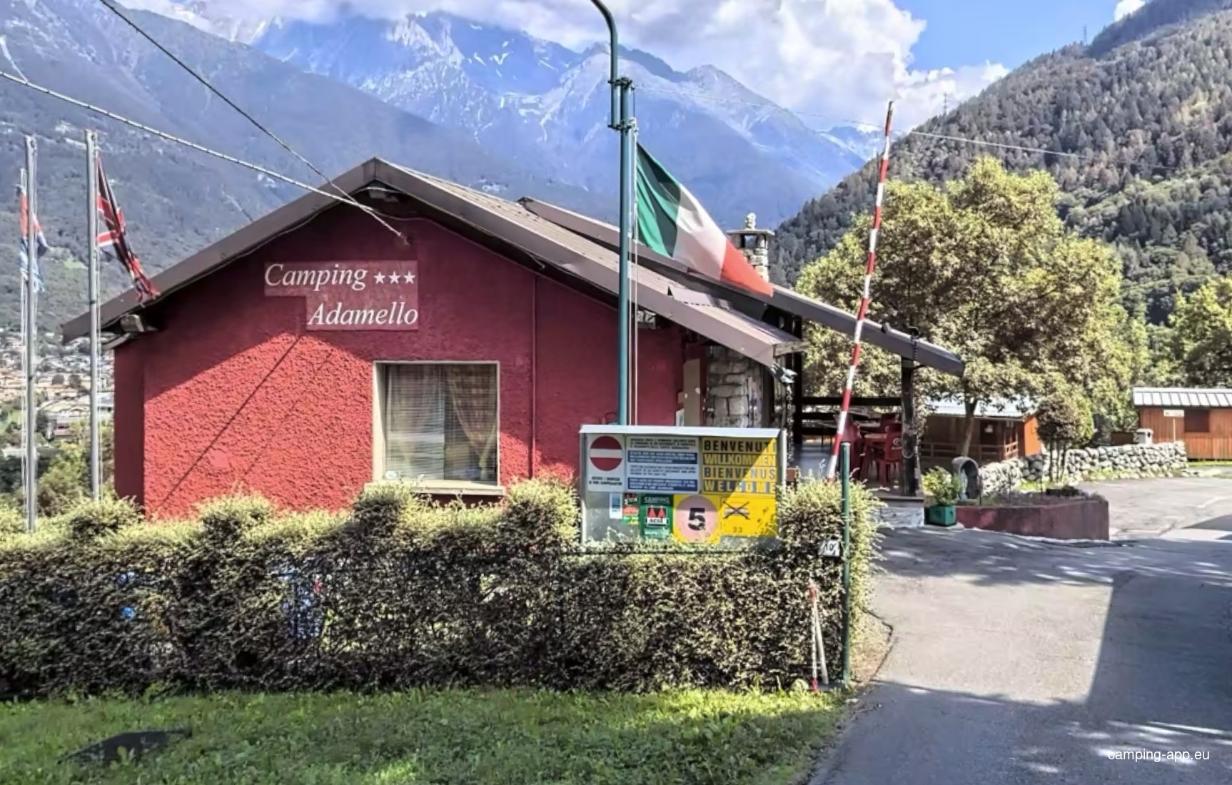 Camping Adamello — 露营地 in Edolo