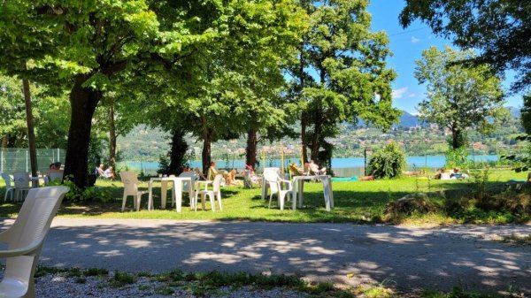 Camping 2 Laghi — Photo 2