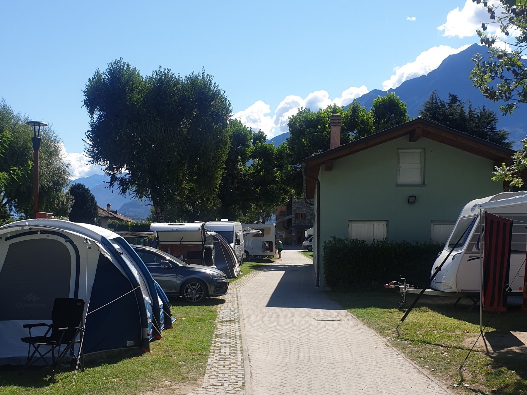 Piccolo Camping — Campingplats in Domaso