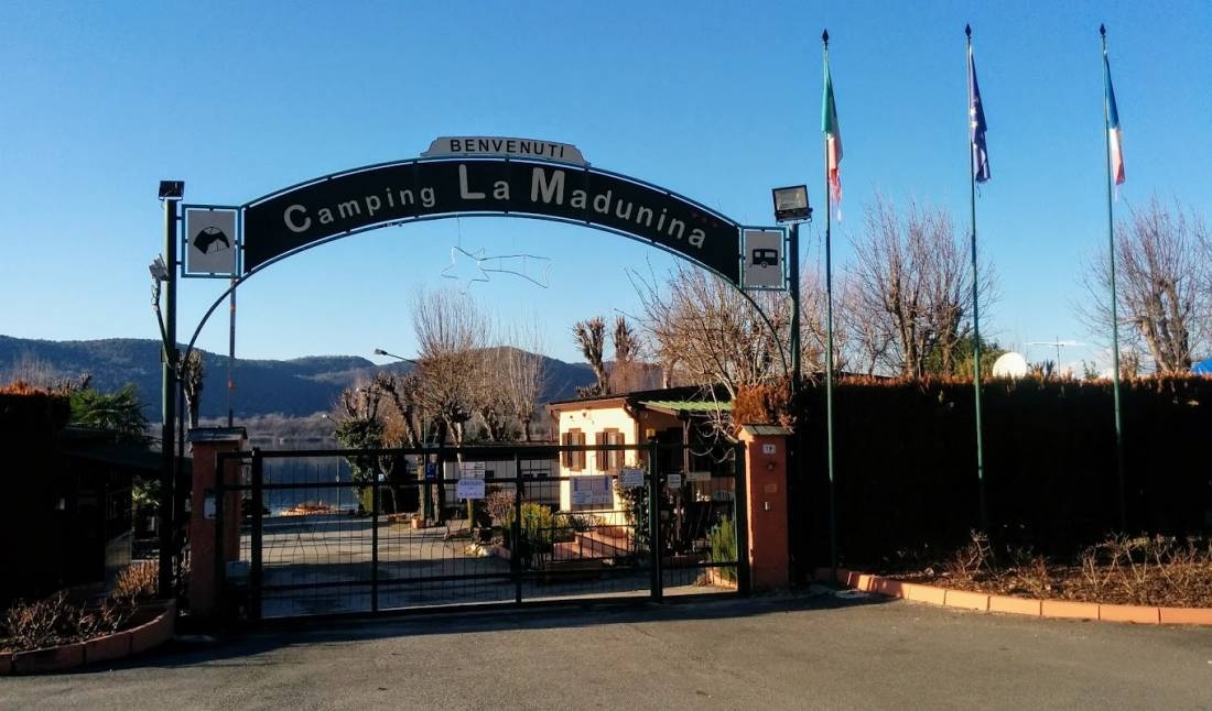 Camping La Madunina — Camping in Varano Borghi