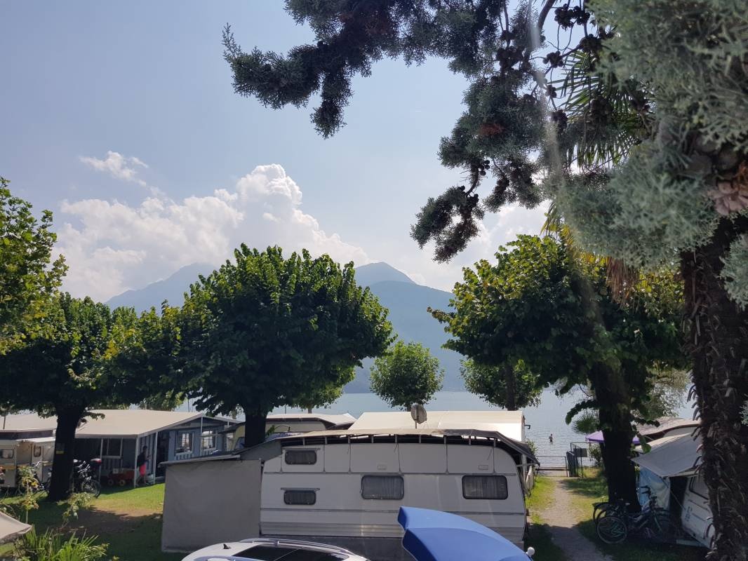 Camping Miralago — Kamp yeri in Dongo