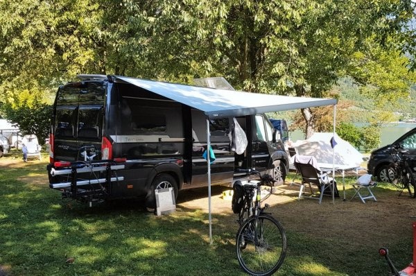 Camping Vantone Pineta — Місце для кемпінгу in Idro