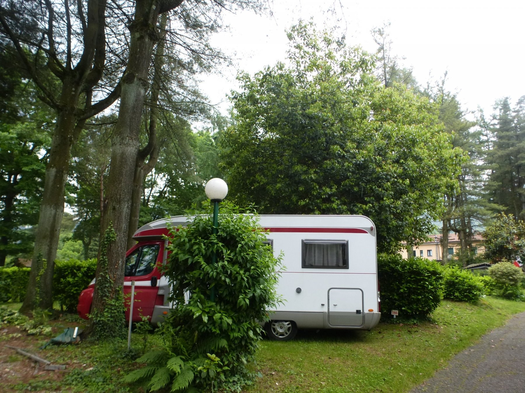 International Camping (max 3.20 m) — Campingplass in Lavena Ponte Tresa