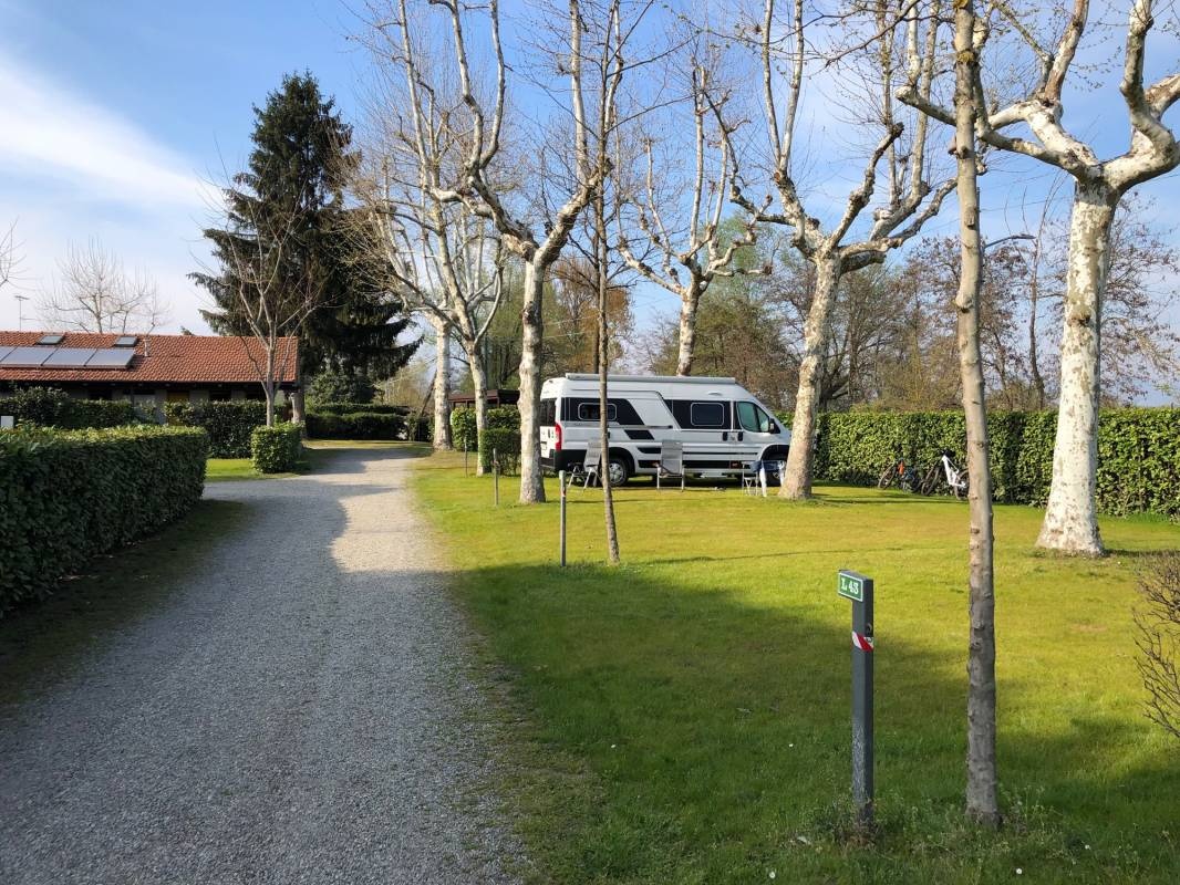 Camping Village Lago Maggiore — Campingplass in Dormelletto