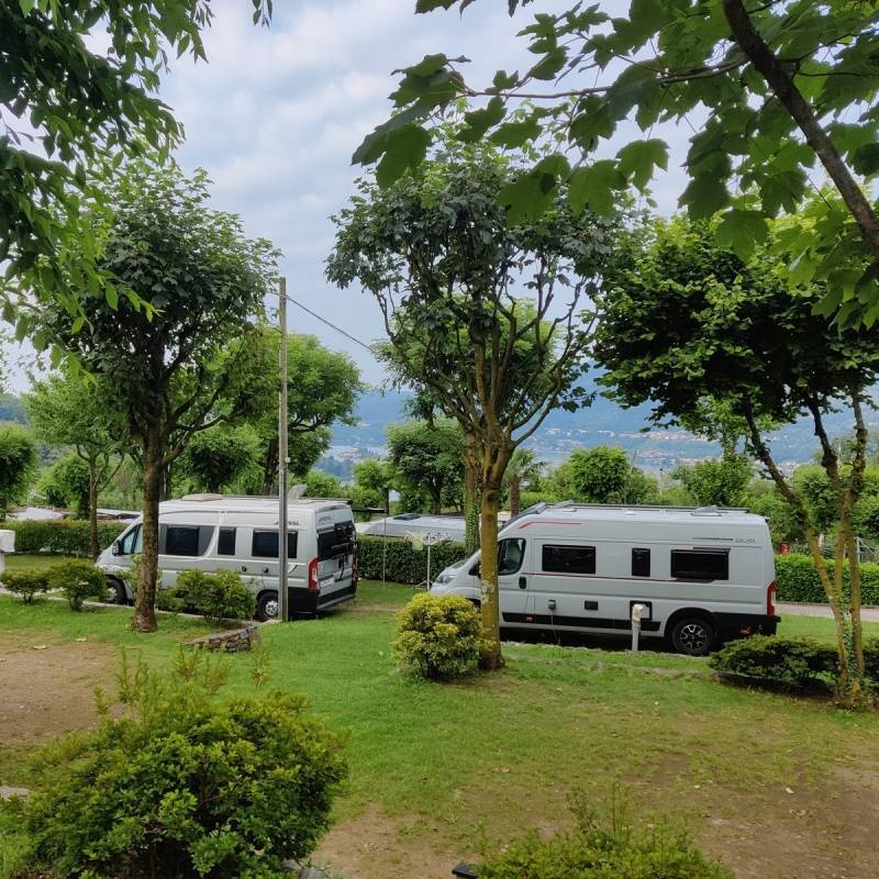 Camping Royal — Campingplass in Pettenasco