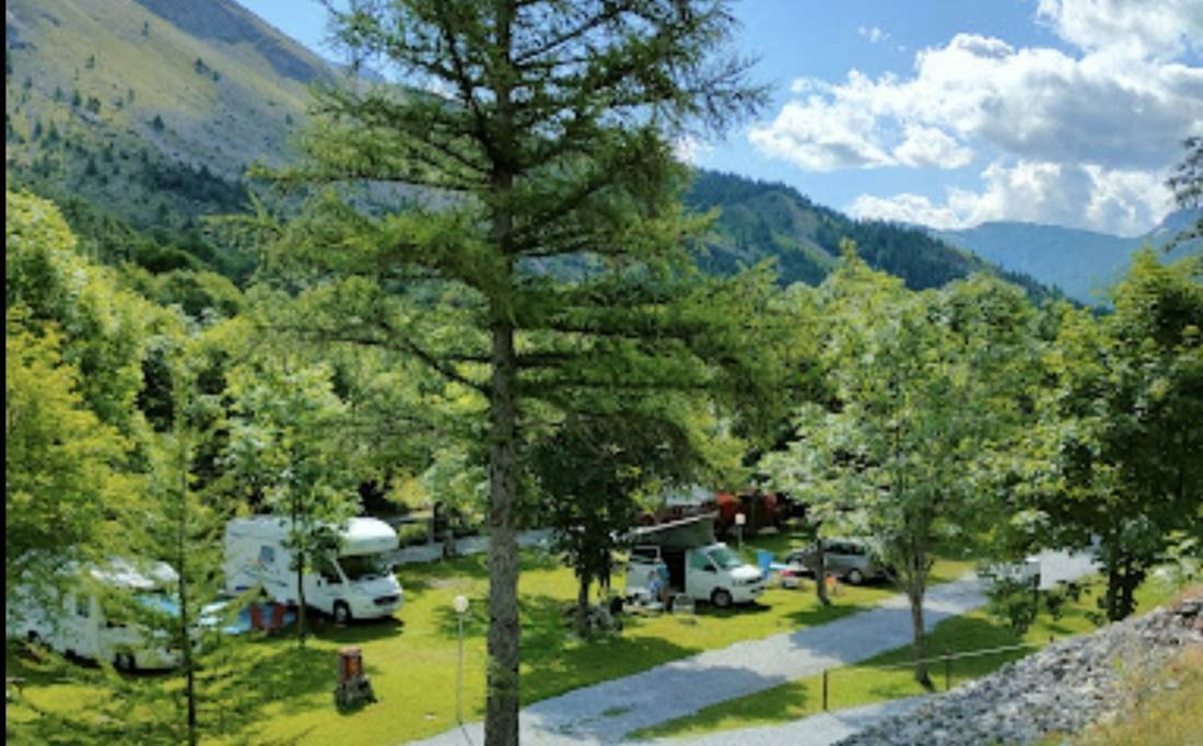 Camping Rifugio Campo Base — Campingplatz in Acceglio