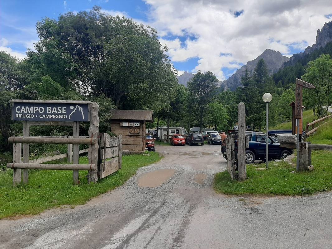 Camping Rifugio Campo Base — Kamp yeri in Acceglio