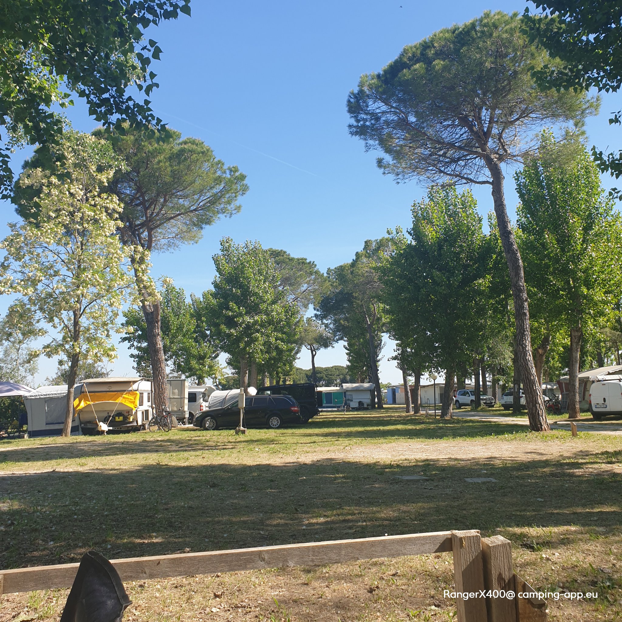 Camping Isola del Paradiso — Sítio de acampamento in Grado