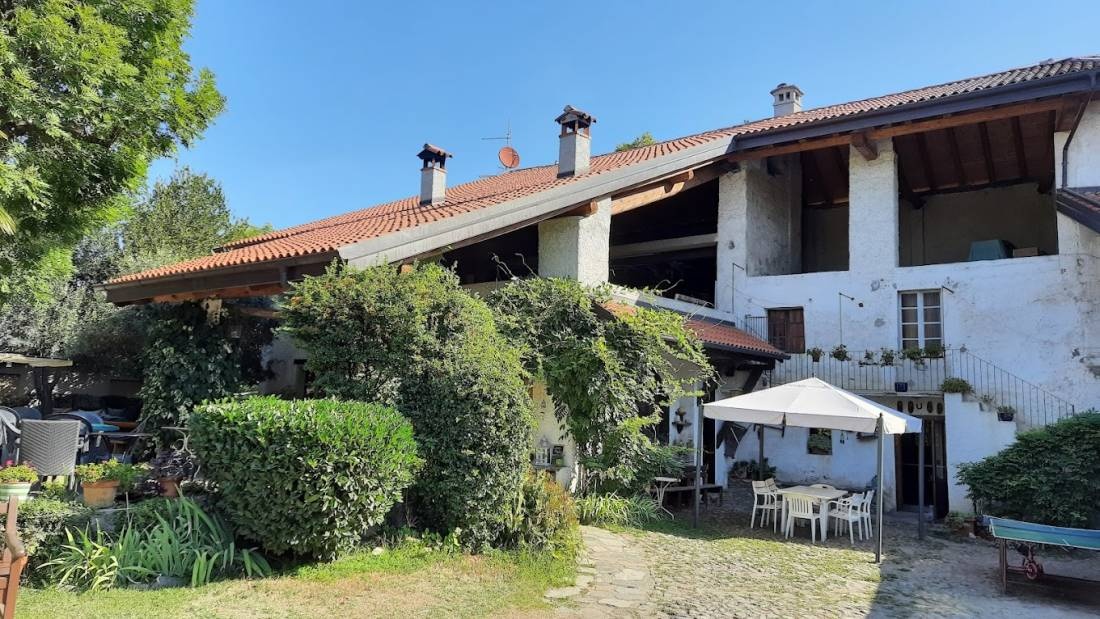 Camping Cusio — Area da campeggio in Orta San Giulio
