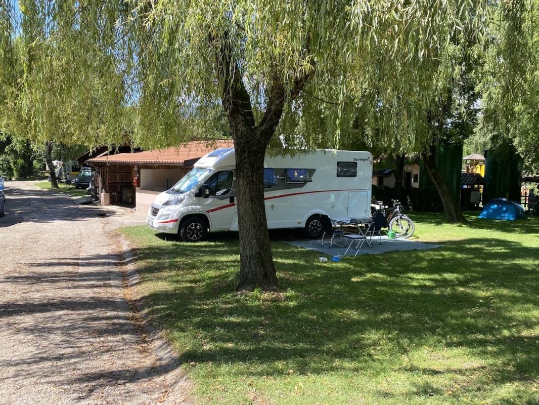 Camping Cusio — Kamp yeri in Orta San Giulio