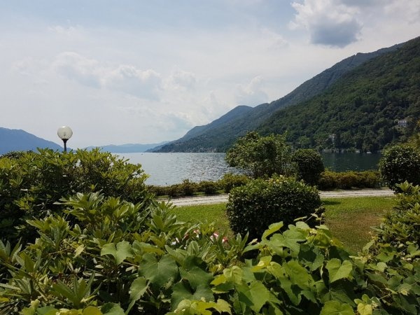 Camping Lido — Місце для кемпінгу in Cannero Riviera