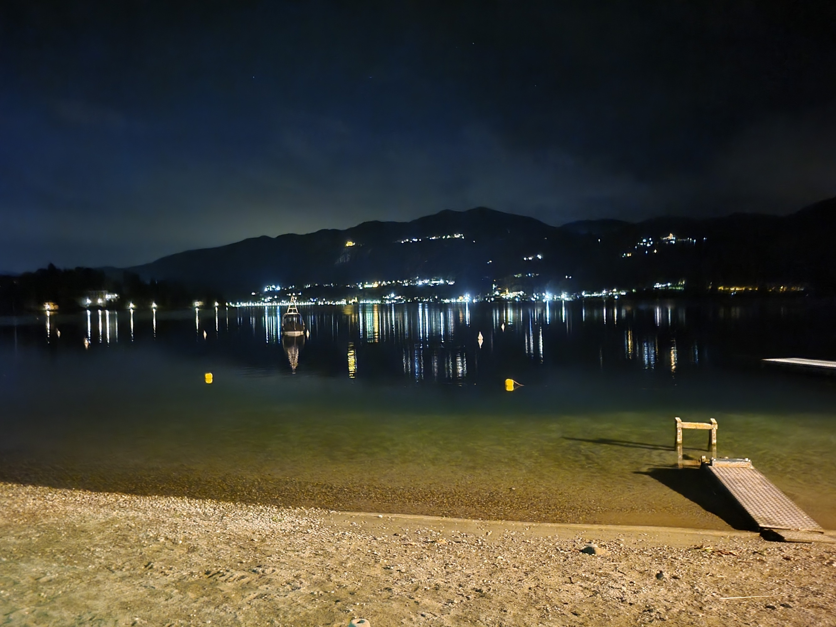 Camping Verde Lago — Camping Site in Pettenasco