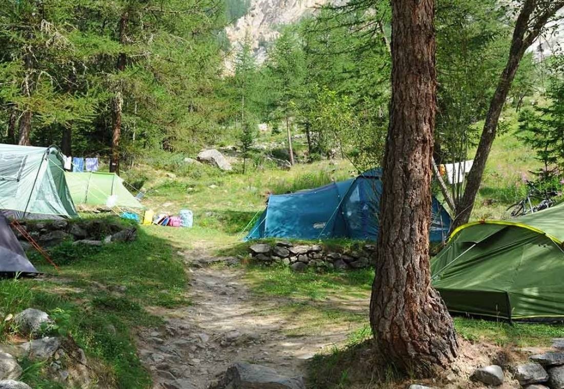 Camping Lo Stambecco — Camping in Valnontey
