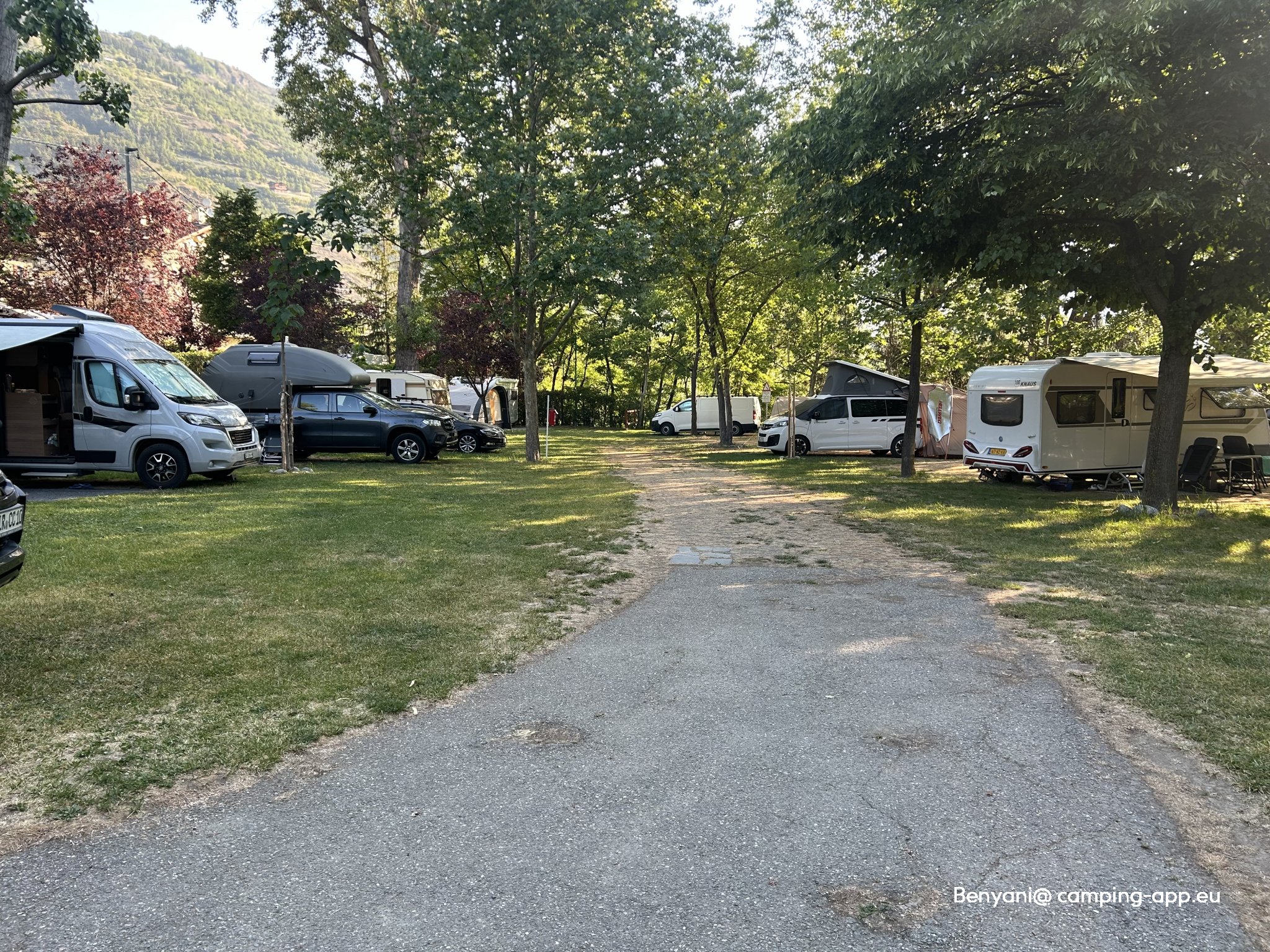 Camping Monte Bianco — Kemping in Sarre