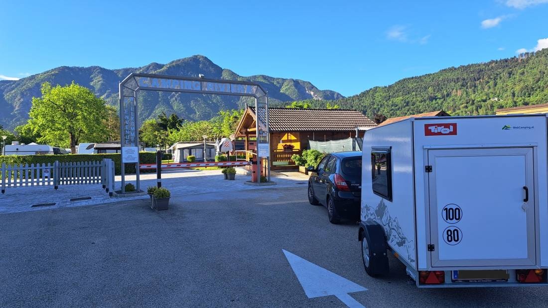 Camping Riviera — Kemping in Calceranica Al Lago