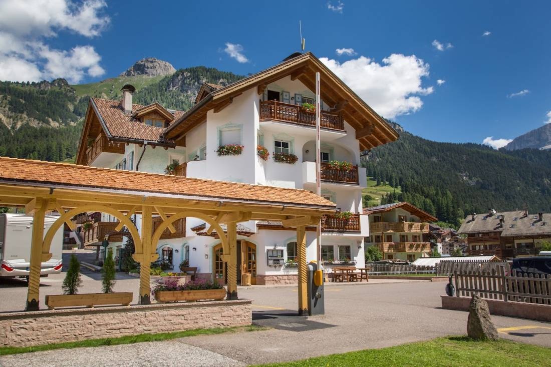 Camping Miravalle — Kemp in Campitello di Fassa