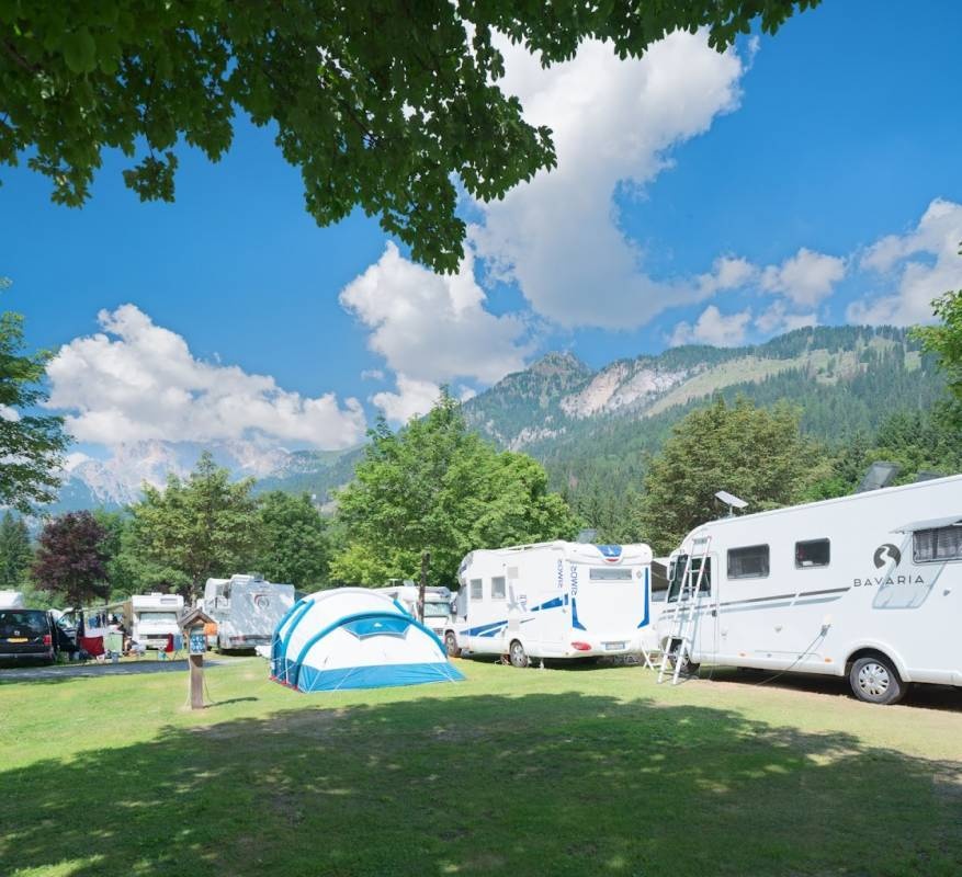 Camping Miravalle — Campingplass in Campitello di Fassa